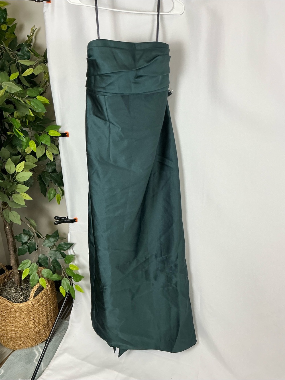 ALFRED SUNG Strapless Column Dress in Evergreen - Picture 2 of 7